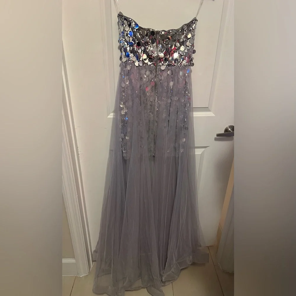 Fareisty silver Sequin strapless mini dress with tulle gown. NWT - Picture 2 of 6